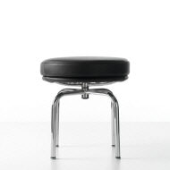  > Cassina LC8 > 